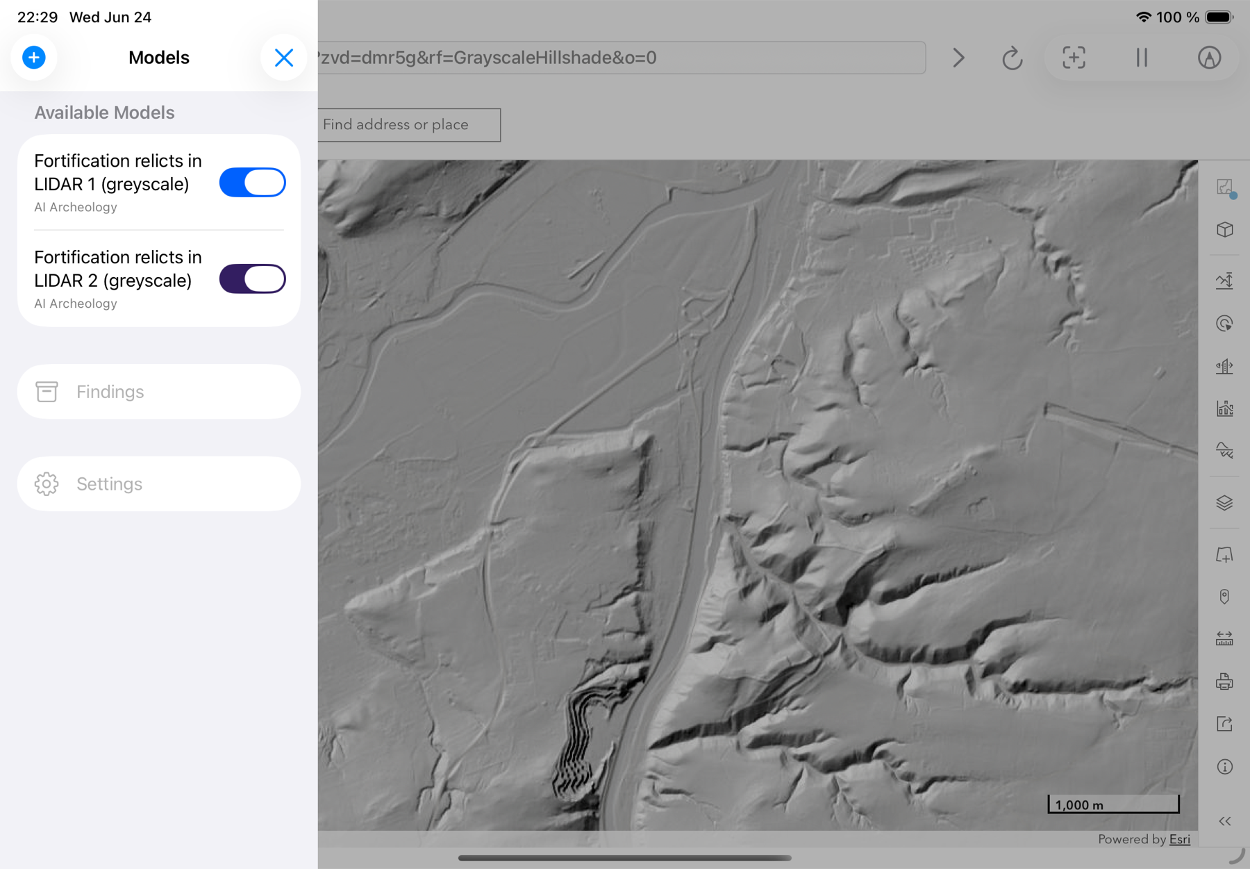 Modell-Ablage mit zwei Demo-Modellen für LiDAR-Befestigungsanlagen